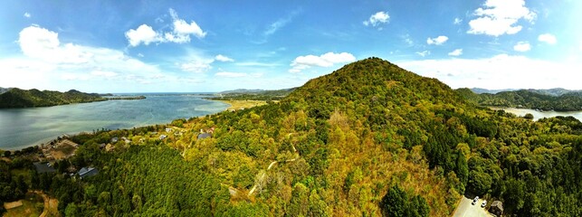 京丹後市久美浜町新緑が眩しいかぶと山　パノラマ撮影