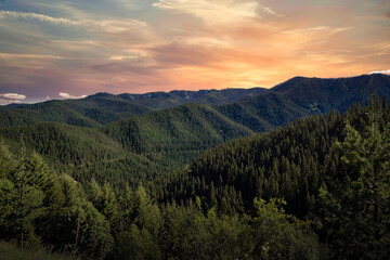 2022-04-28 ROLLING MOUNTAINS IN NORTHERN IDAHO FROM THE HIAWATHA BIKE TRAIL WITH A NICE SUNSET-
