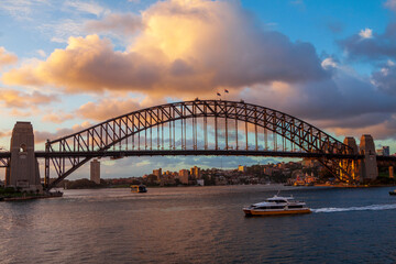 .Sydney Harbor Bridge