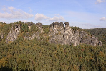 Blick von der Bastei bei Lohmen in die Sächsische Schweiz	