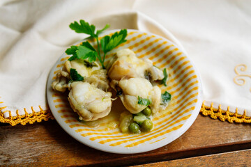 fish fillets in green sauce