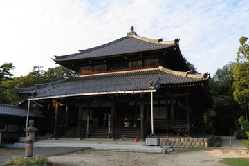Fototapeta premium 蓮華寺 本堂 愛知県 あま市