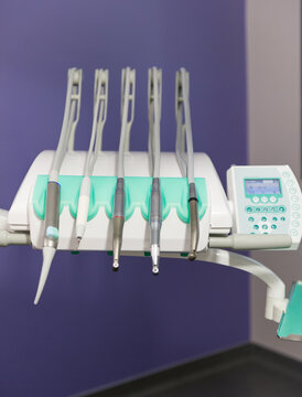 Mat&eacute;riel dentiste dentaire roulette