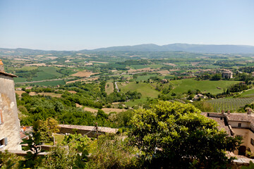 Fototapeta na wymiar Todi, panorama della città, Umbria,Italy