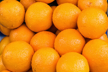 ripe juicy oranges 