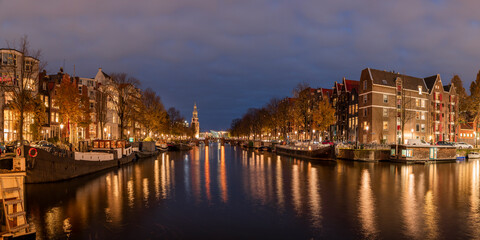 Fototapeta na wymiar Amsterdam Panorama by night