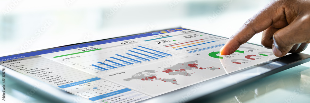 Poster african businessman using analytics data kpi dashboard