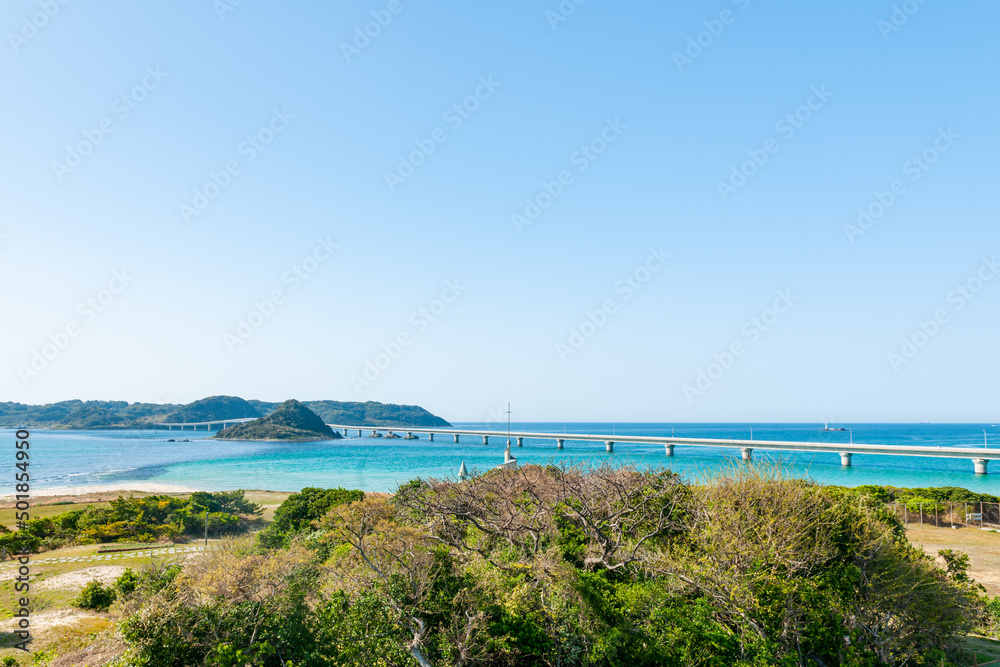 Poster 角島大橋とコバルトブルーの海