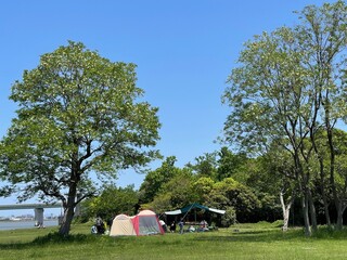camping in the mountains
camp 
riverside 
forest 
day camping 
tree 
green 
kid’s 
family 
blue sky 
sky 
sunny 
tent
morning 
afternoon 
家族
子供
キャンプ
ディキャンプ
川
山
森
空
青空
テント