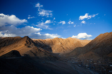 Fototapeta na wymiar landscape with sky in Ladakh 