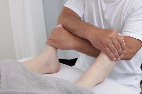 energiekäppchen massagespezialsist für füsse und hände im massageschtübli