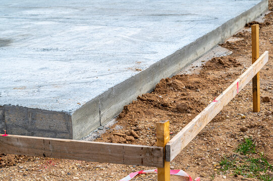 Solide Bodenplatte als Fundament f&uuml;r ein Haus