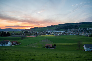 Fototapeta na wymiar sunset over Konolfingen in spring