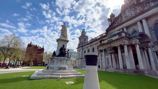 Belfast City Hall in the city center