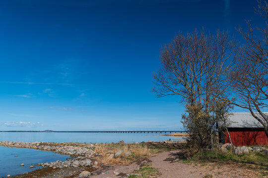 Die längste Brücke Schwedens zwischen Kalmar und der Insel Öland in der Ostsee