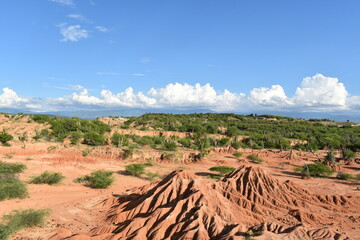 Desierto Tatacoa procesos de erosión por agua. Desierto Rojo