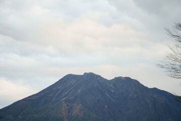 Obraz premium 雲が広がる桜島の風景