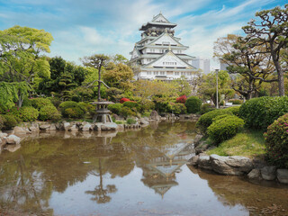 大阪城日本庭園の水鏡