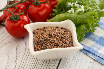 Dry Raw flax seed in the bowl