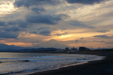 茅ヶ崎からの夕景の
富士山
