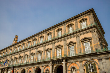 Fototapeta na wymiar Palais royal de Naples