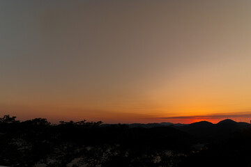 万葉の岬から望む夕日