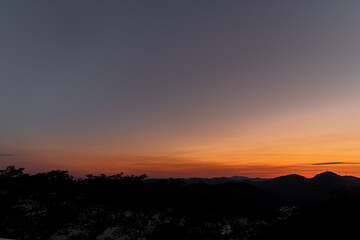 万葉の岬から望む夕日