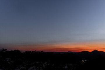 万葉の岬から望む夕日