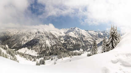Fototapeta na wymiar Panorama of Snow Mountain Landscape Alps