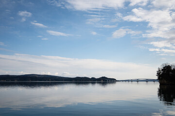 Fototapeta premium 和倉温泉から望む能登島