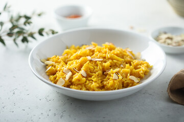Spicy rice with almond flakes