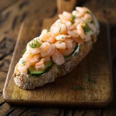 Shrimp toast with cucumber and cream cheese