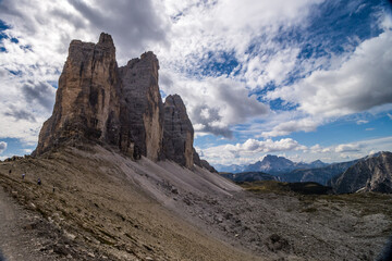 Naklejka na ściany i meble Mountain trail Tre Cime di Lavaredo in Dolomites