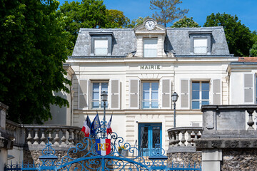 Vue extérieure de l'hôtel de ville de Ville-d'Avray France, commune de la banlieue ouest de...