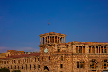 Government House on the Republic Square in Yerevan - obrazy, fototapety, plakaty