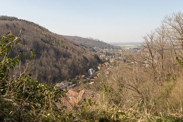 Vue sur la plaine depuis le château médiéval