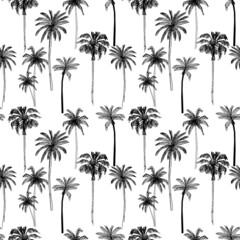 Seamless pattern with palm trees sketches © Radiocat