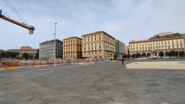 Napoli - Panoramica di Piazza Municipio dopo i lavori