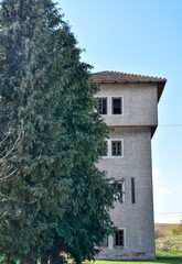 Turm, Wasserturm, eckig, stillgelegt, Ober-Grafendorf, St. Pölten, Sankt Pölten, Lost Place, Urban Exploring, Niederösterreich, Bahnhof, Österreich, Mariazellerbahn, Fenster, Holzfenster, Offen, Tank,