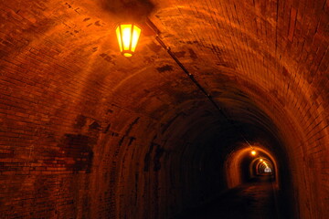 古いトンネル１