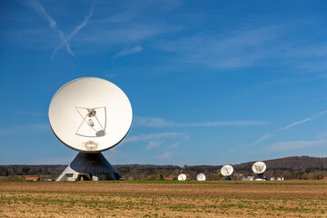 Antennen der Erdfunkstelle in Raisting