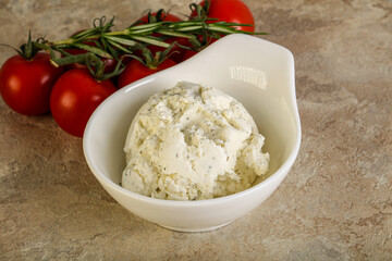 Soft cream cheese with herbs