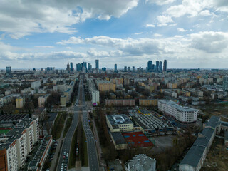 Centrum Warszawy widziane z lotu ptaka, wieżowce i panorama miasta