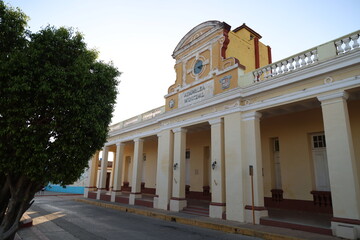 Obraz premium Town Hall in Trinidad, Cuba