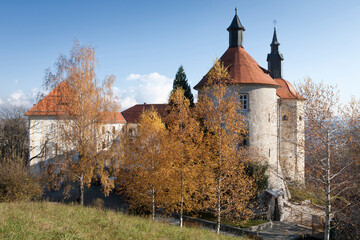 Obraz premium Skofia Loka. Slovenia. Il castello, 1651 con l'aggiunta di una poderosa torre del XVI secolo