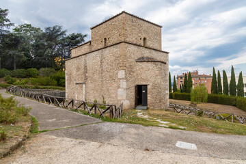 Fototapeta na wymiar Old church in Benevento, Campania, Italy