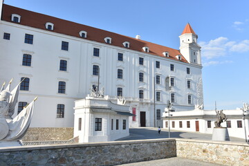 Fototapeta na wymiar Zamek, Bratysława, Słowacja, zabytkowy, gród, symbol narodowy,