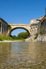 Fototapeta premium Pont Romain, Vaison la Romaine, departement Vaucluse, Provence, France