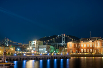 Fototapeta na wymiar 北九州市の有名な観光地門司港レトロ地区の美しい夜景