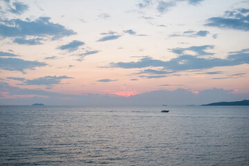 Fototapeta na wymiar Blue sea with beautiful blue sky at sunset.